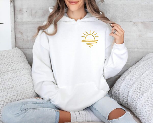 Embroidered Sun Graphic Hoodie Minimalist Sunshine Design For Cozy And Nature-Inspired Style Embroidery Hooded Sweatshirt For Men And Women